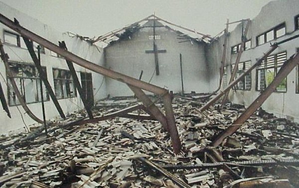 nigeria-burned-church