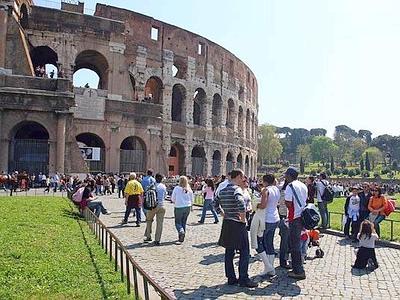 colosseo-turisti1
